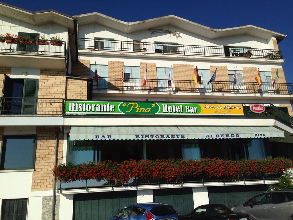 Hotel Pina Ristorante Isola del Gran Sasso dʼItalia Eksteriør bilde